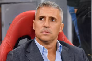 Huyền thoại Chelsea bị CLB Ả Rập Xê-út sa thải