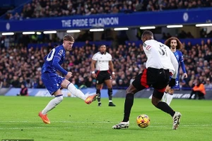 Chùm ảnh: Chelsea bại trận khó tin trên sân nhà Stamford Bridge 