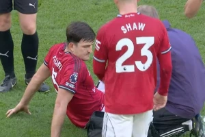 Man Utd trả giá đắt trong trận hoà hú vía Tottenham 