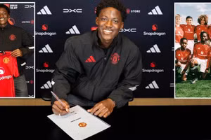 Man Utd tăng lương 500% giữ chân tài năng trẻ