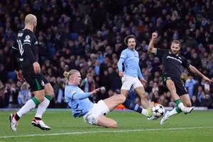 Sốc: Man City bị cầm hòa 3-3 khó tin ở Champions League 