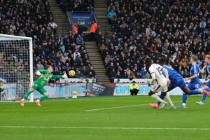 Chùm ảnh: Chelsea hạ Leicester, bám đuổi quyết liệt Man City