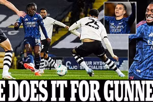 Arsenal đi tiếp ở Cup liên đoàn Anh