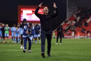 Lampard hồi sinh sự nghiệp cầm quân