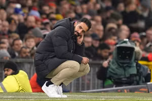 HLV Amorim phá vỡ kỷ lục 33 năm của Man Utd 