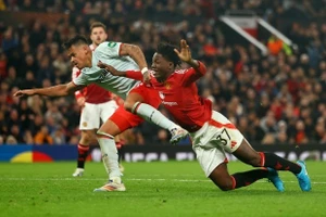 Man Utd gây thất vọng trận ra quân Europa League