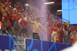 Chùm ảnh: Đức hạ Đan Mạch trong trận đấu kỳ lạ chưa từng thấy