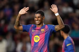 Rashford được cổ động viên Barcelona tri ân đặc biệt
