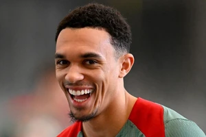 Liverpool đề nghị hợp đồng khổng lồ với Trent Alexander