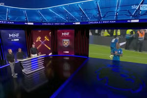 Video: Khoảnh khắc kỳ lạ chưa từng có trong trận đấu của Chelsea 