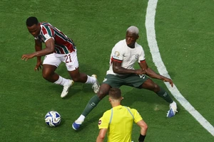 Chelsea trả giá đắt cho vé vào chung kết Club World Cup