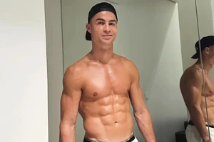 Ronaldo mới chỉ mới... 28,9 tuổi, có thể thi đấu thêm 10 năm?