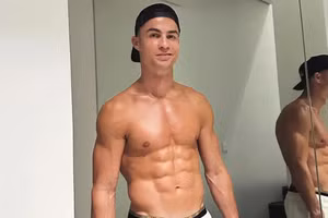 Ronaldo mới chỉ mới... 28,9 tuổi, có thể thi đấu thêm 10 năm?
