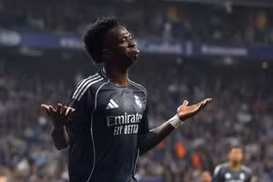 Real Madrid khiến Barcelona chưa thể ăn mừng