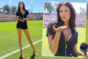 Nữ MC DAZN ‘đốt mắt’ người xem tại Club World Cup với gu thời trang cực chất