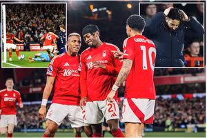 Chùm ảnh: Ngôi sao bị ruồng bỏ khiến Man Utd 'rung chuyển'