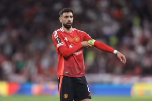 Thủ quân Man Utd từ chối đại gia Ả Rập Xê-út