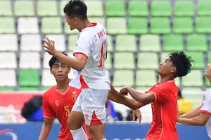 U19 Việt Nam rộng cửa vào bán kết giải Đông Nam Á