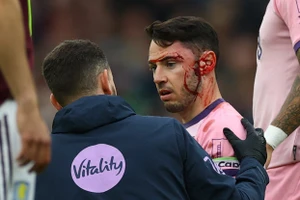 Va chạm kinh hoàng ở Ngoại hạng Anh 