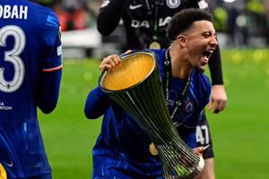 Chelsea yêu cầu Jadon Sancho giảm lương