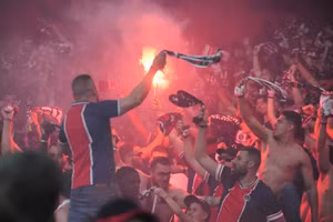 PSG gieo sầu cho Arsenal ở lượt đi bán kết Champions League