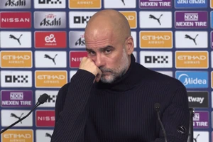 HLV Guardiola thừa nhận Man City khó bảo vệ ngôi vương