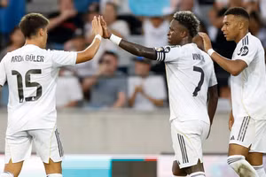 Mbappe ghi cú đúp, Real Madrid thắng lớn trước mùa giải mới 