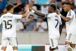 Mbappe ghi cú đúp, Real Madrid thắng lớn trước mùa giải mới 