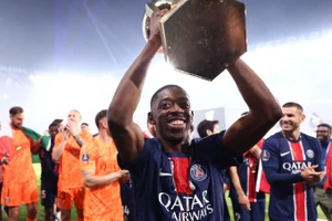 HLV Didier Deschamps nêu đích danh Quả bóng Vàng 2025