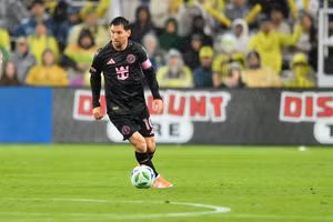 Messi vượt Pele, tiệm cận kỷ lục ‘Vua sút phạt’