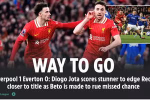 Chùm ảnh: Thắng derby Merseyside ‘nảy lửa’, Liverpool tiến sát ngôi vương