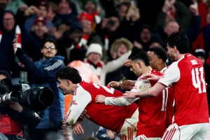 Siêu máy tính dự đoán Arsenal 'bội thu' danh hiệu