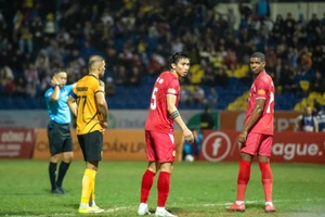 Hàng thủ cao nhất lịch sử tuyển Việt Nam đấu tuyển Malaysia?