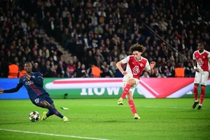 PSG để lại nhiều nỗi lo sai trận hòa hú vía ở Champions League