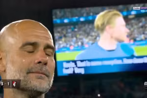 Chùm ảnh Man City chia tay De Bruyne trong nước mắt