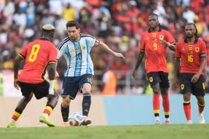 Messi có ‘lần đầu’ ở châu Phi