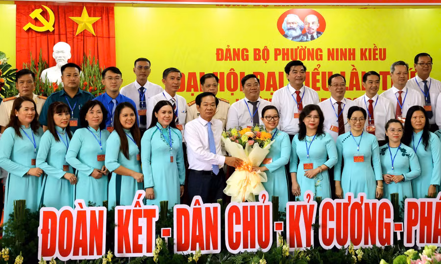 dai-hoi-ninh-kieu.jpg