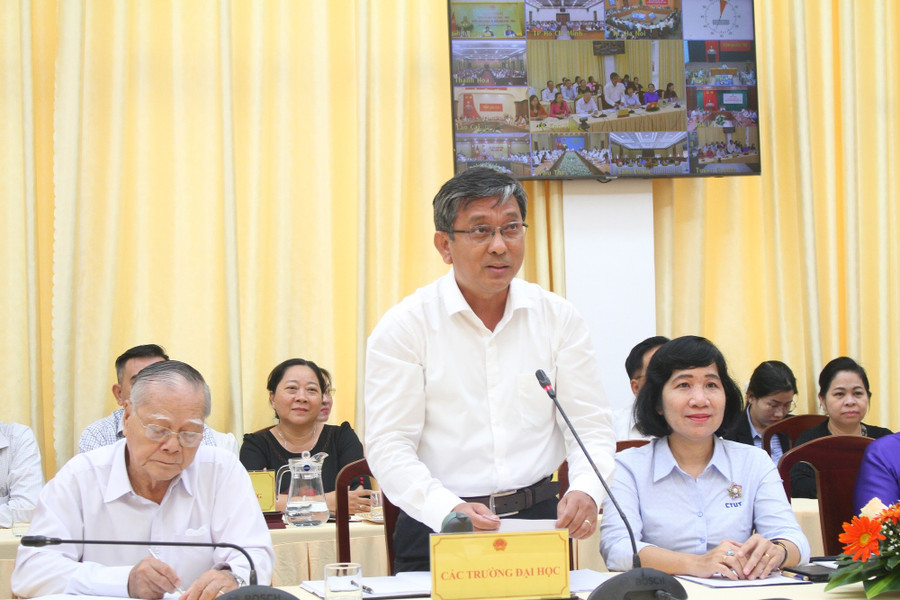 PGS.TS Trần Trung Tính - Hiệu trưởng Đại học Cần Thơ phát biểu tại Hội nghị. dhct.jpg