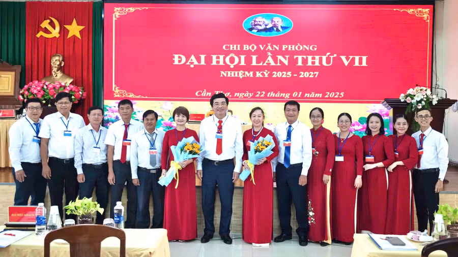 Đại hội Chi bộ Văn phòng, Sở GD&ĐT TP Cần Thơ.