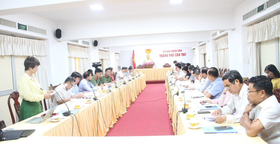 Cuộc họp Ban Chỉ đạo Kỳ thi tuyển sinh vào lớp 10 THPT năm học 2025 - 2026. can-tho-san-sang-ky-thi-ts-10-anh-2.jpg