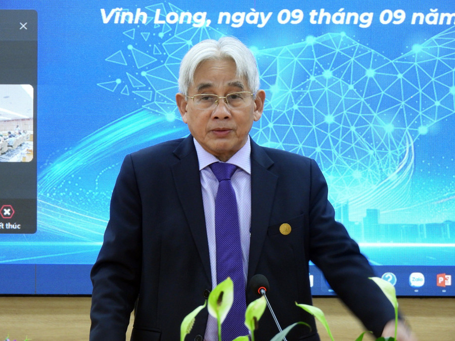 PGS.TS Lương Minh Cừ - Bí thư Đảng ủy, Hiệu trưởng Trường ĐH Cửu Long phát biểu tại buổi làm việc. dhcl-hop-tac-kh-suc-khoe-2.jpg