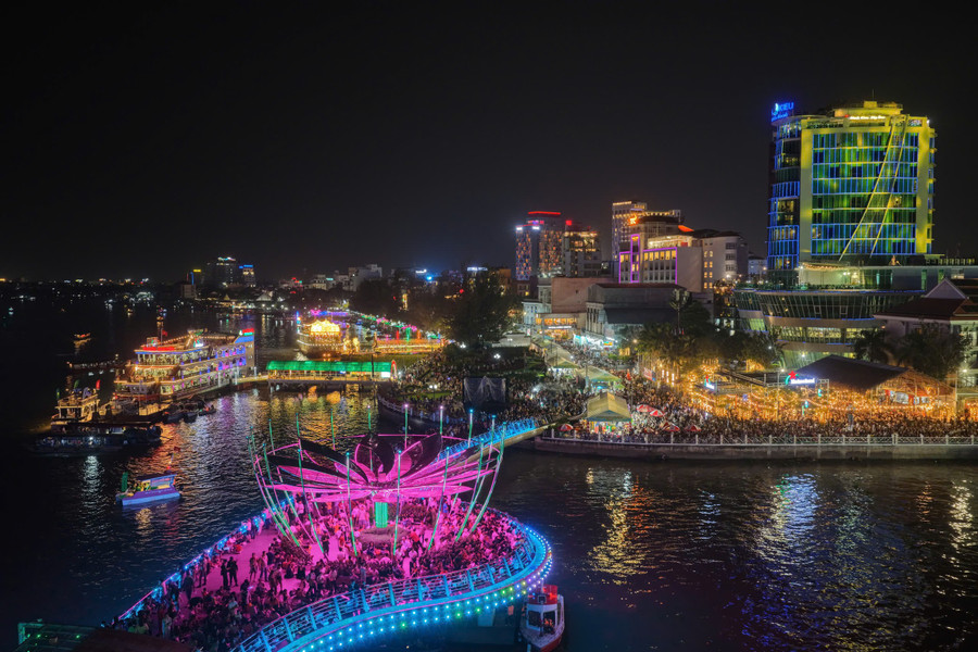 le-hoi-song-nuoc-can-tho-4.jpg
