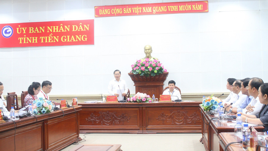 Đoàn công tác làm việc với Ban Chỉ đạo thi tỉnh Tiền Giang. kiem-tra-thi-tg-4.jpg