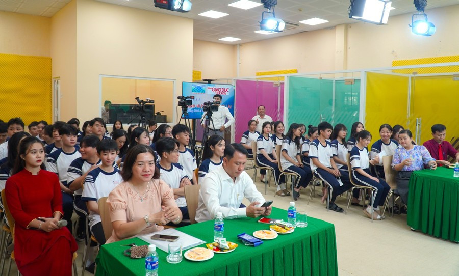 tvts-truc-tuyen-4.jpg