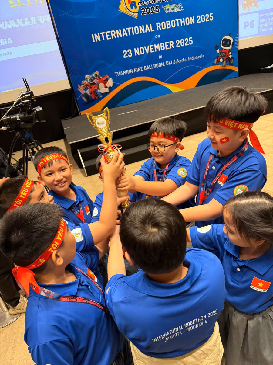 can-tho-robothon-quoc-te-2.jpg