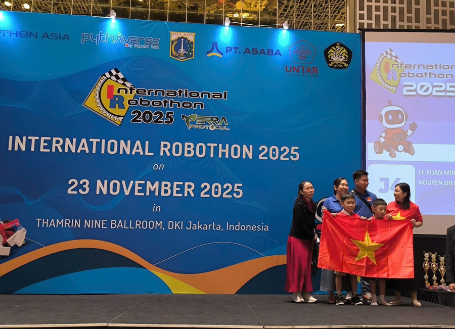 can-tho-robothon-quoc-te-3.jpg