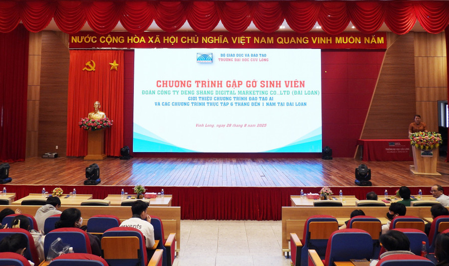 Quang cảnh buổi gặp gỡ sinh viên. dhcl-hop-tac-dai-loan-4.jpg