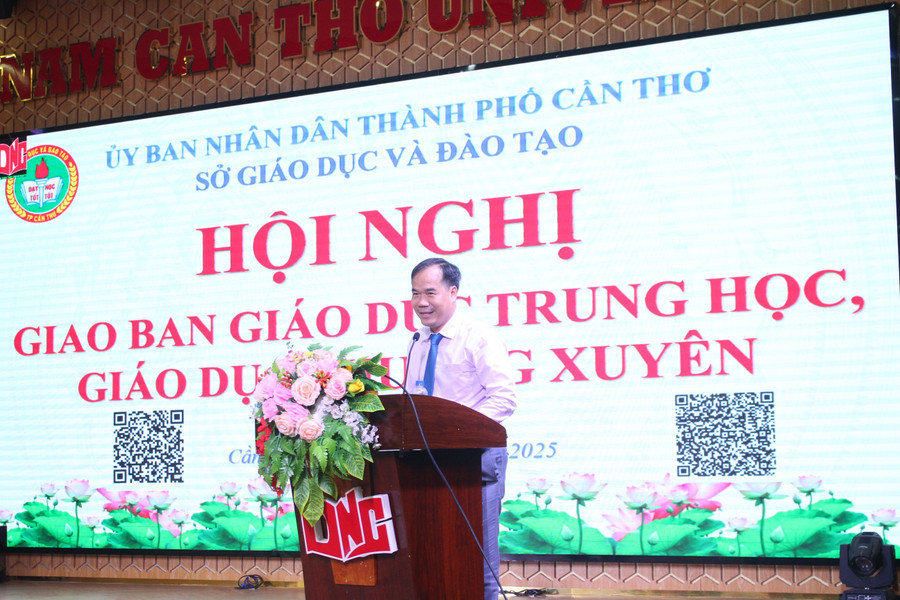 Ông Nguyễn Phúc Tăng, Phó Giám đốc Sở GD&ĐT TP Cần Thơ phát biểu tại Giao ban Giáo dục Trung học, Giáo dục thường xuyên. can-tho-trao-qd-ht-5.jpg