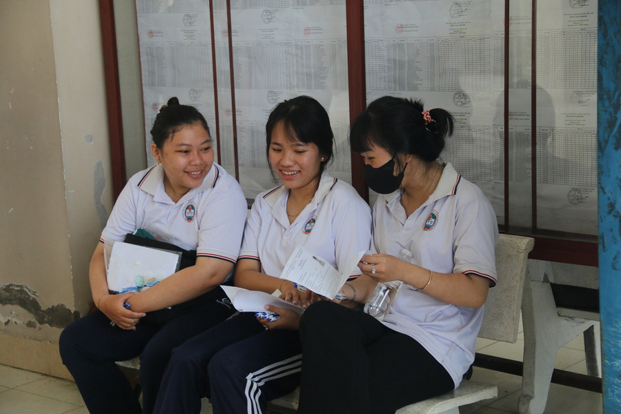 Thí sinh thi tại điểm thi THPT Nguyễn Đình Chiểu, TP Mỹ Tho. tien-giang-3193.jpg