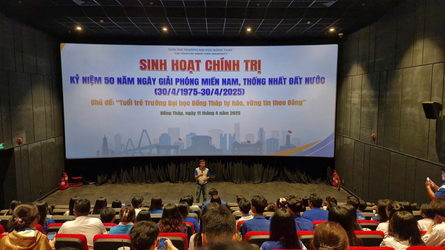 Tuổi trẻ Trường ĐH Đồng Tháp tổ chức sinh hoạt chính trị kỷ niệm 50 năm ngày Giải phóng miền Nam, thống nhất đất nước.